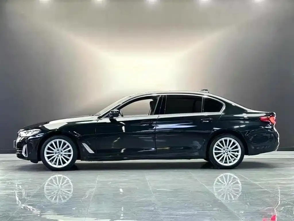 BMW 5 Series — фото 2