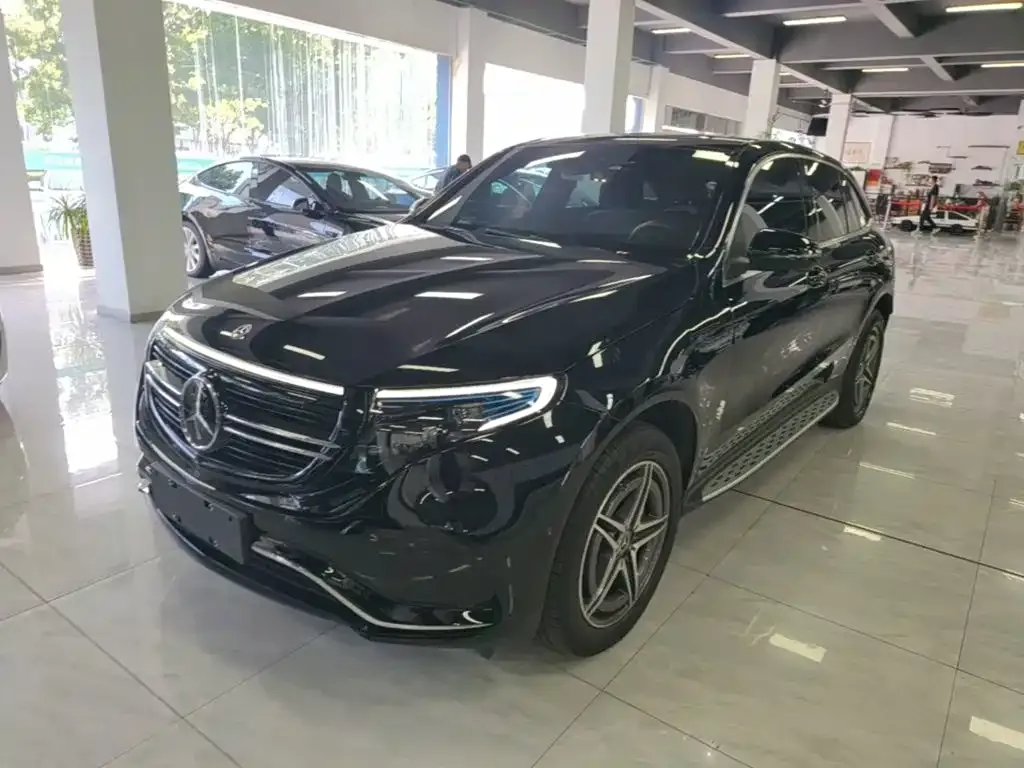 Mercedes-Benz EQC — фото 9