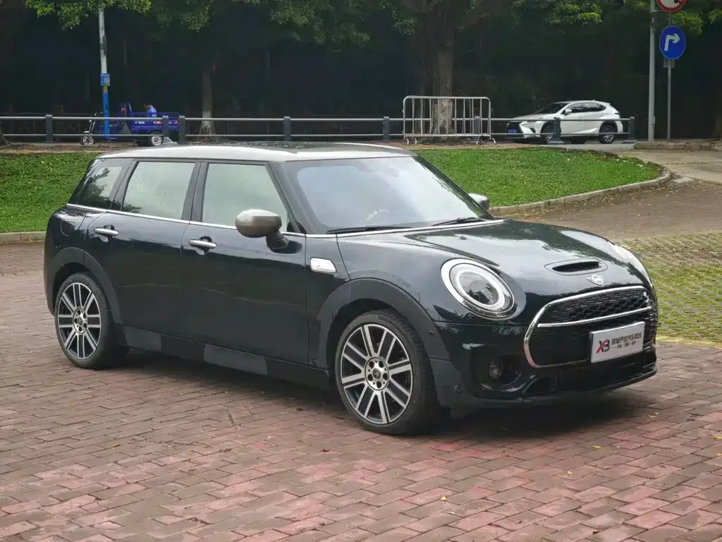 MINI Clubman — фото 4