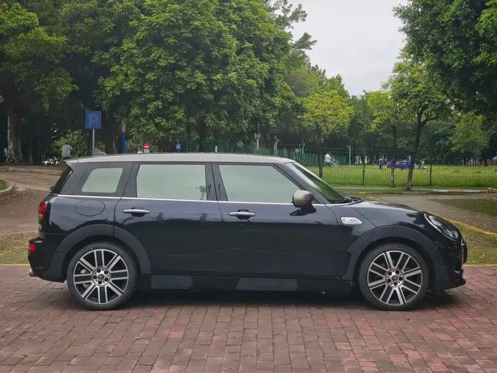 MINI Clubman — фото 9