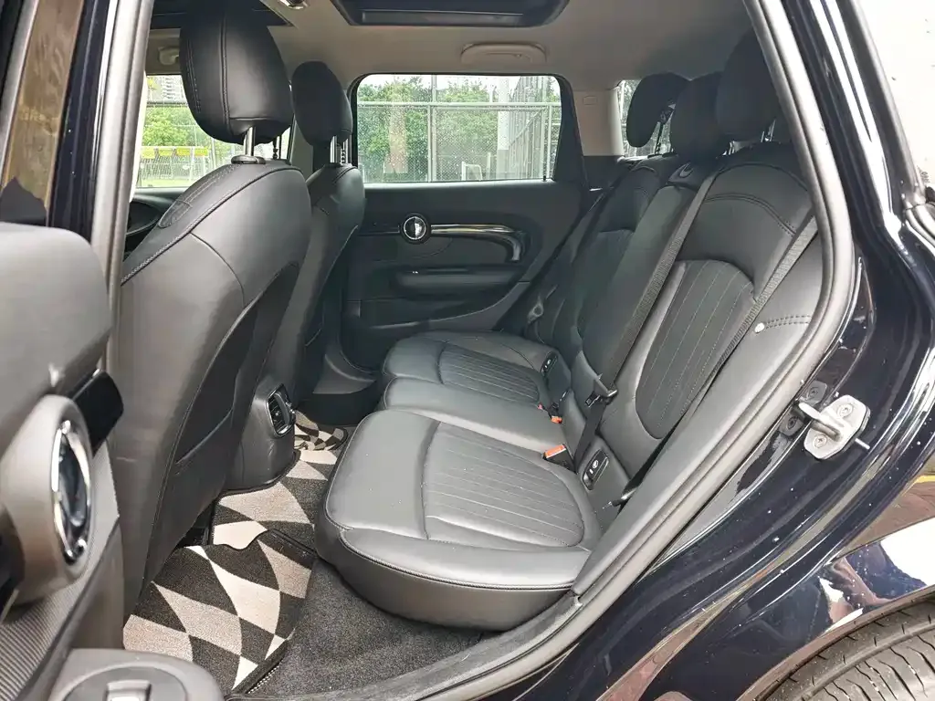 MINI Clubman — фото 7