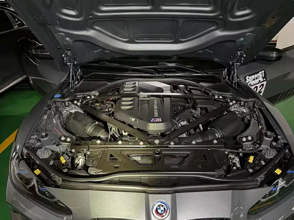 BMW M4 — фото 6