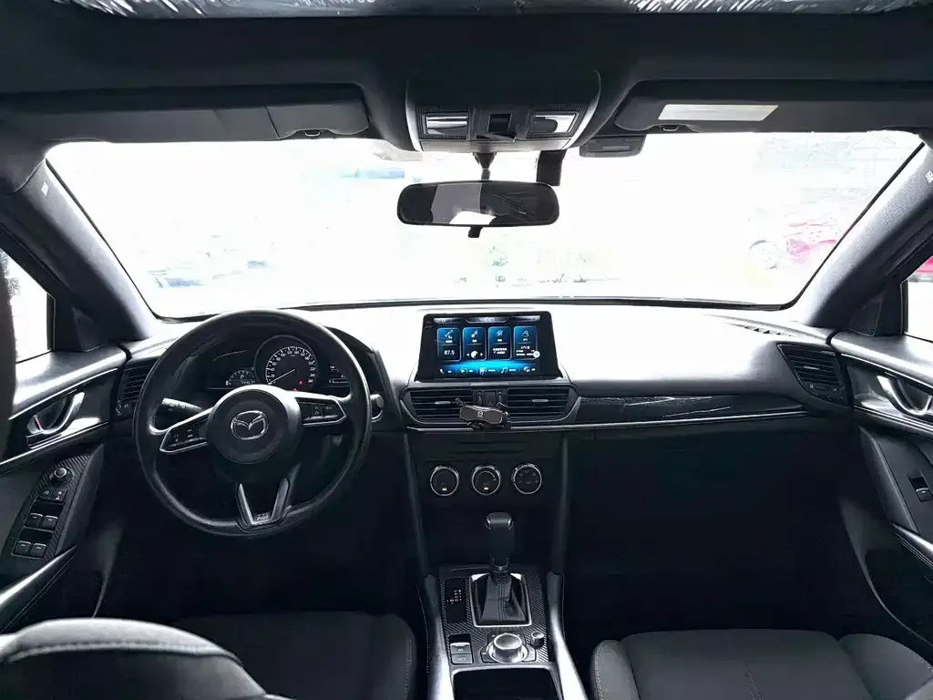 Mazda CX-4 — фото 4