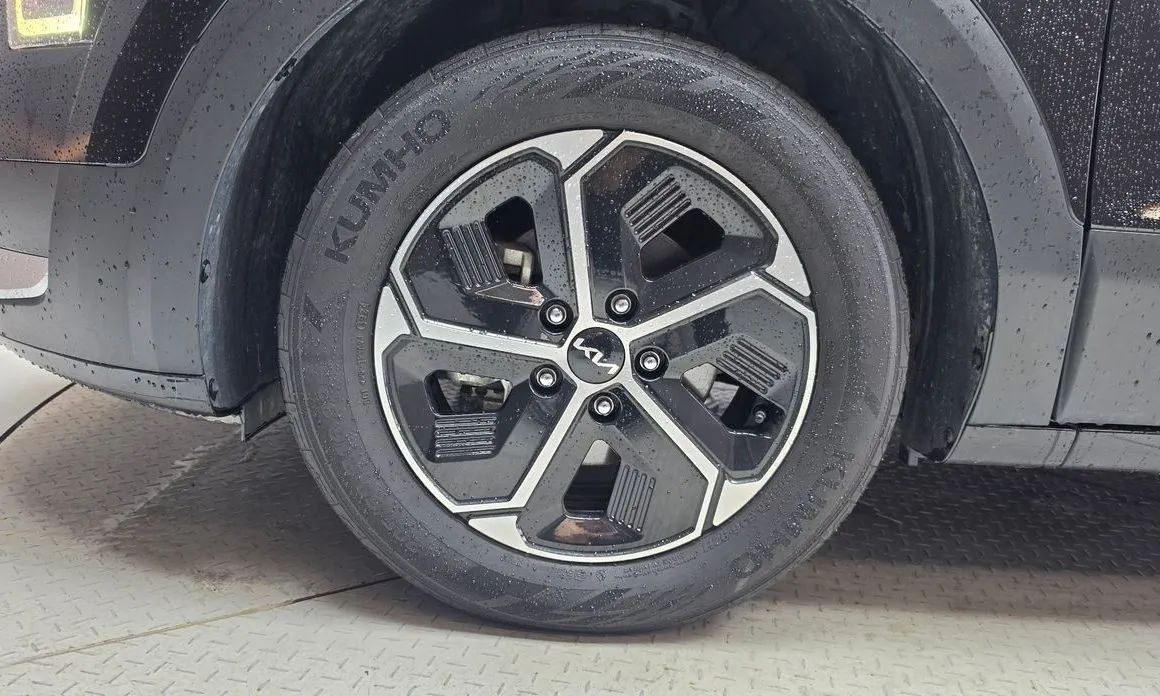 Kia Niro — фото 10