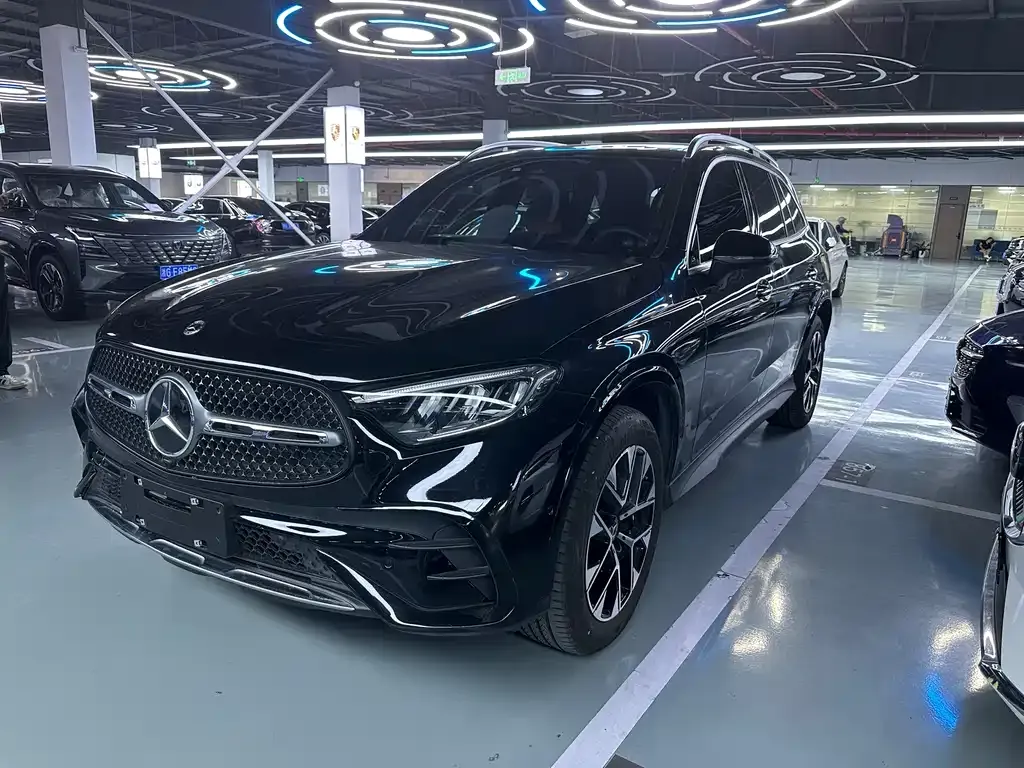 Mercedes-Benz GLC — фото 1