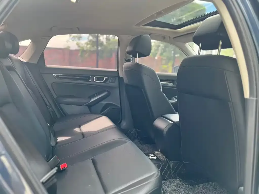 Honda Civic — фото 8
