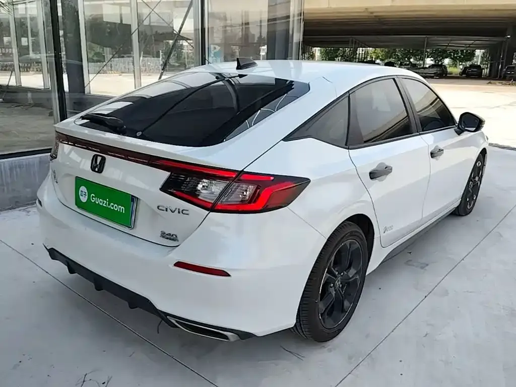 Honda Civic — фото 5