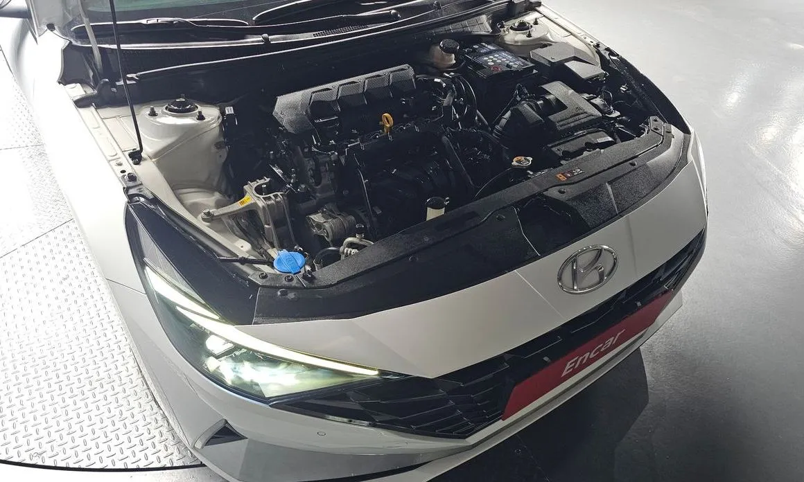 Hyundai AVANTE — фото 4