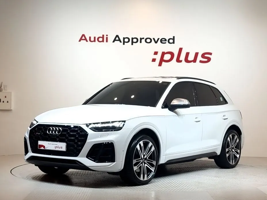 Audi SQ5 — фото 1