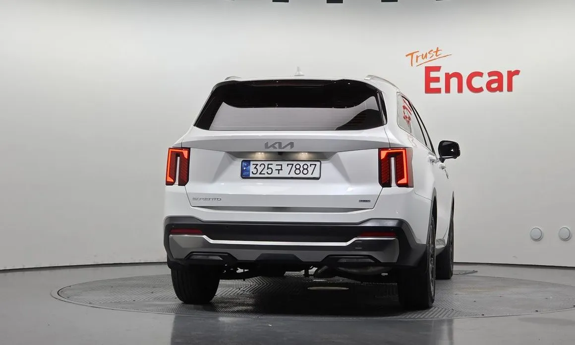 Kia Sorento — фото 4