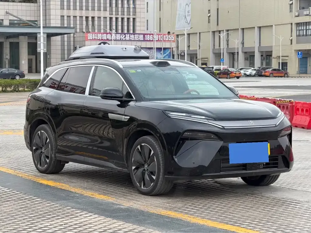 BYD Tang L — фото 2