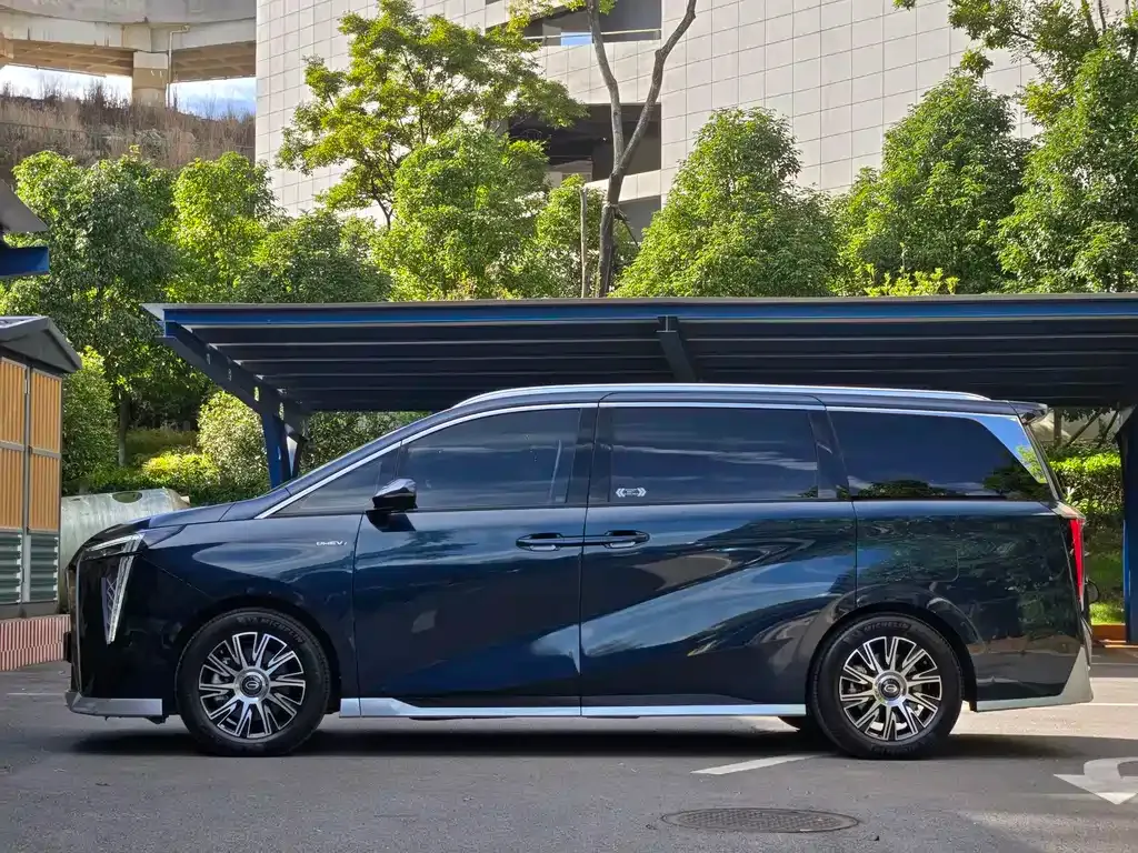 GAC Motor Trumpchi E9 — фото 4