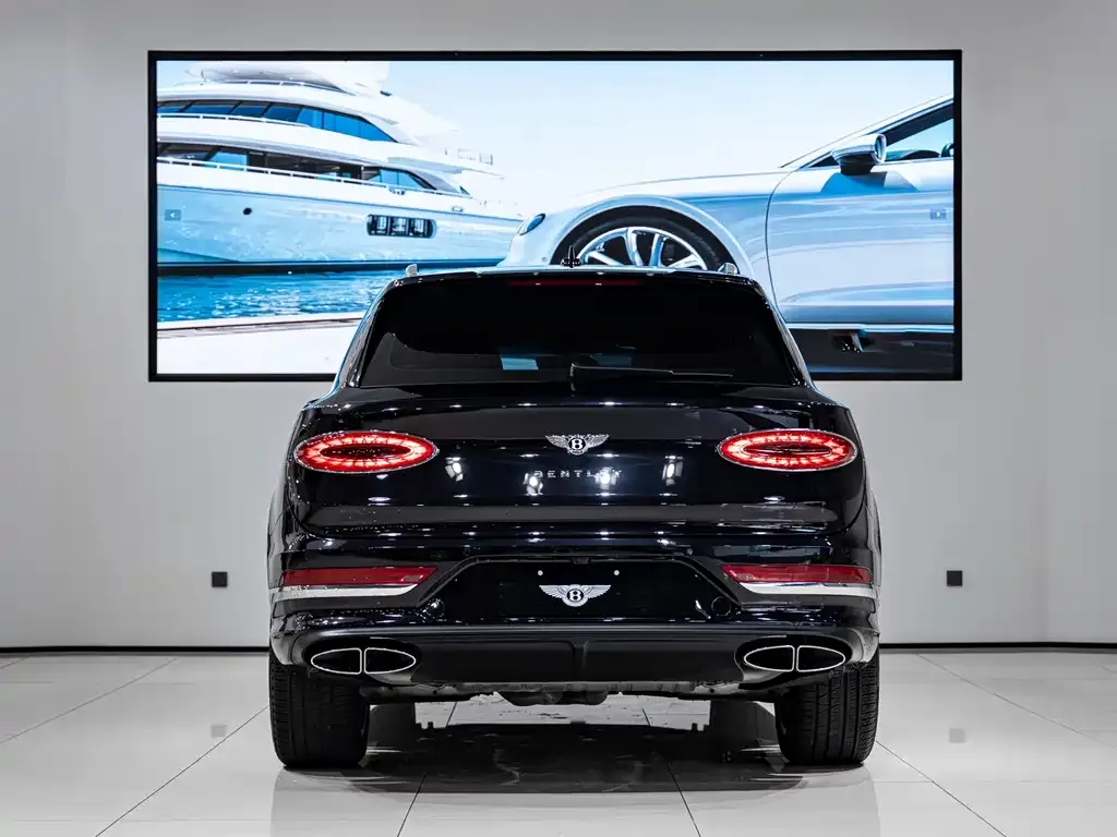 Bentley Bentayga — фото 8
