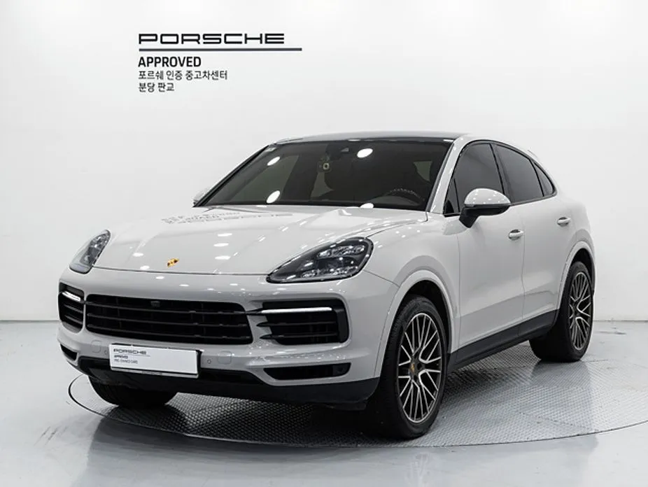 Porsche Cayenne — фото 1
