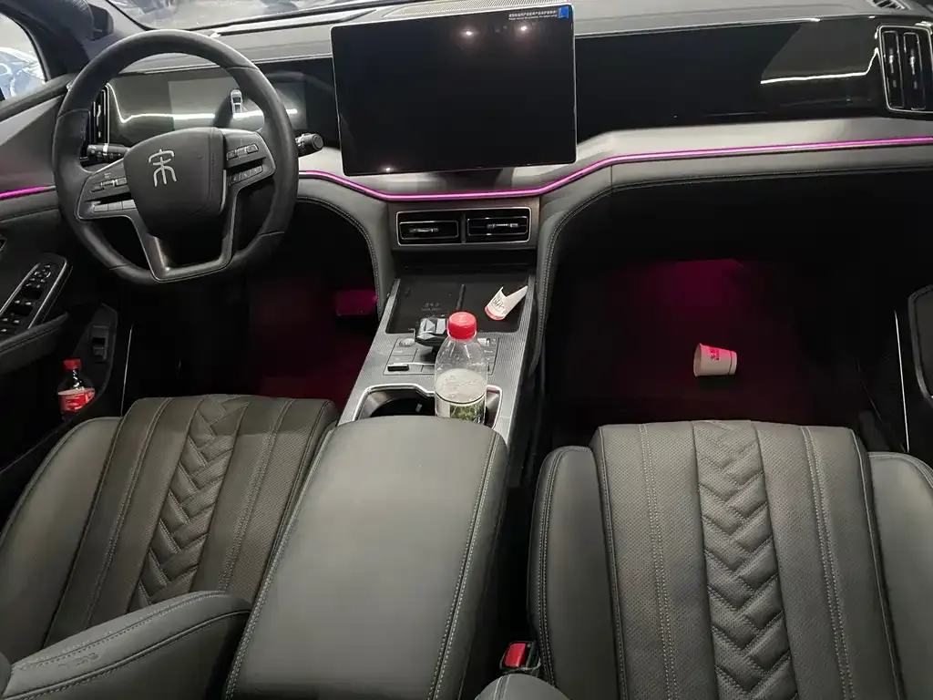 BYD L DM-i — фото 8