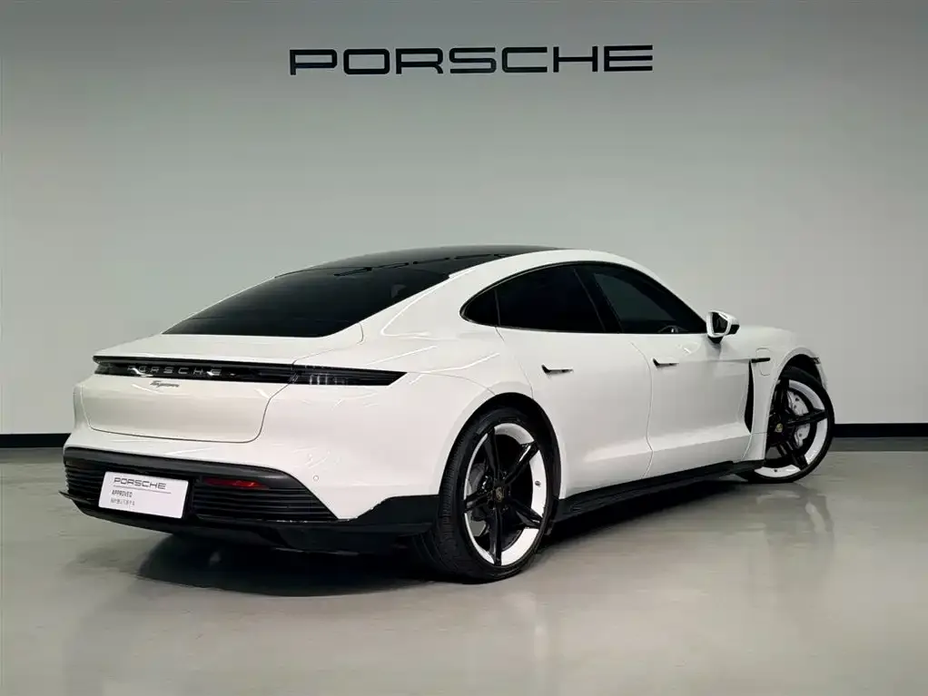 Porsche Taycan — фото 5
