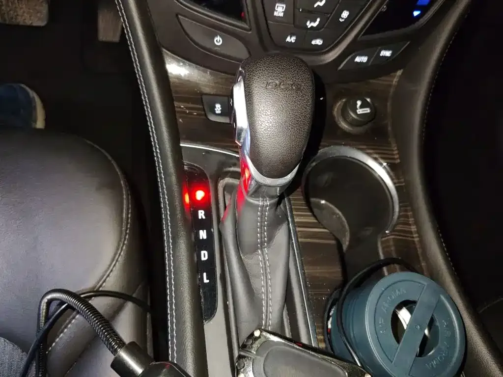 Buick Envision Plus — фото 9
