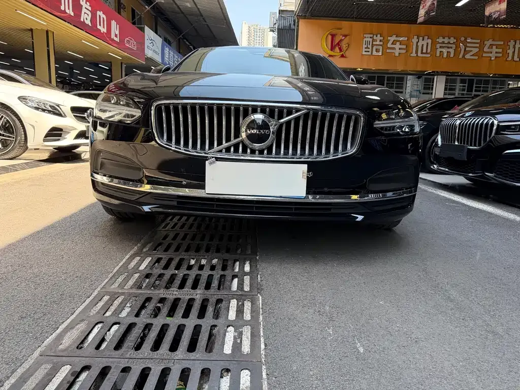 Volvo S90 — фото 10