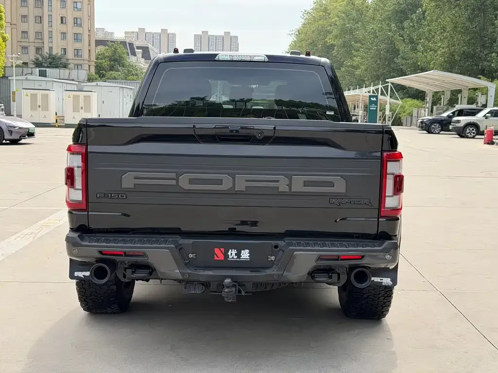 Ford F-150 Raptor — фото 8