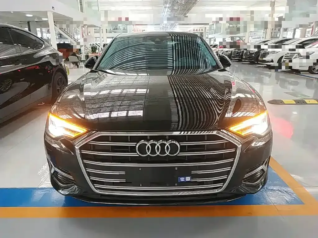 Audi A6L — фото 5