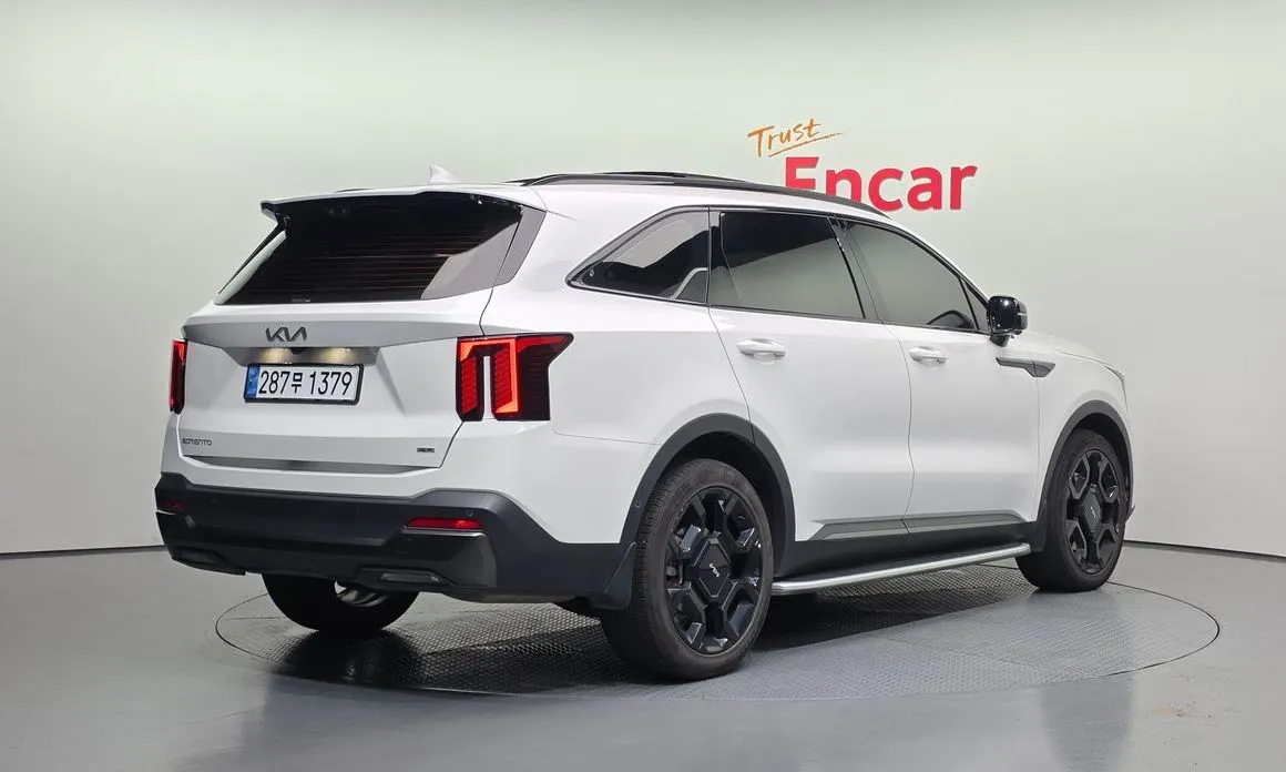 Kia Sorento — фото 6