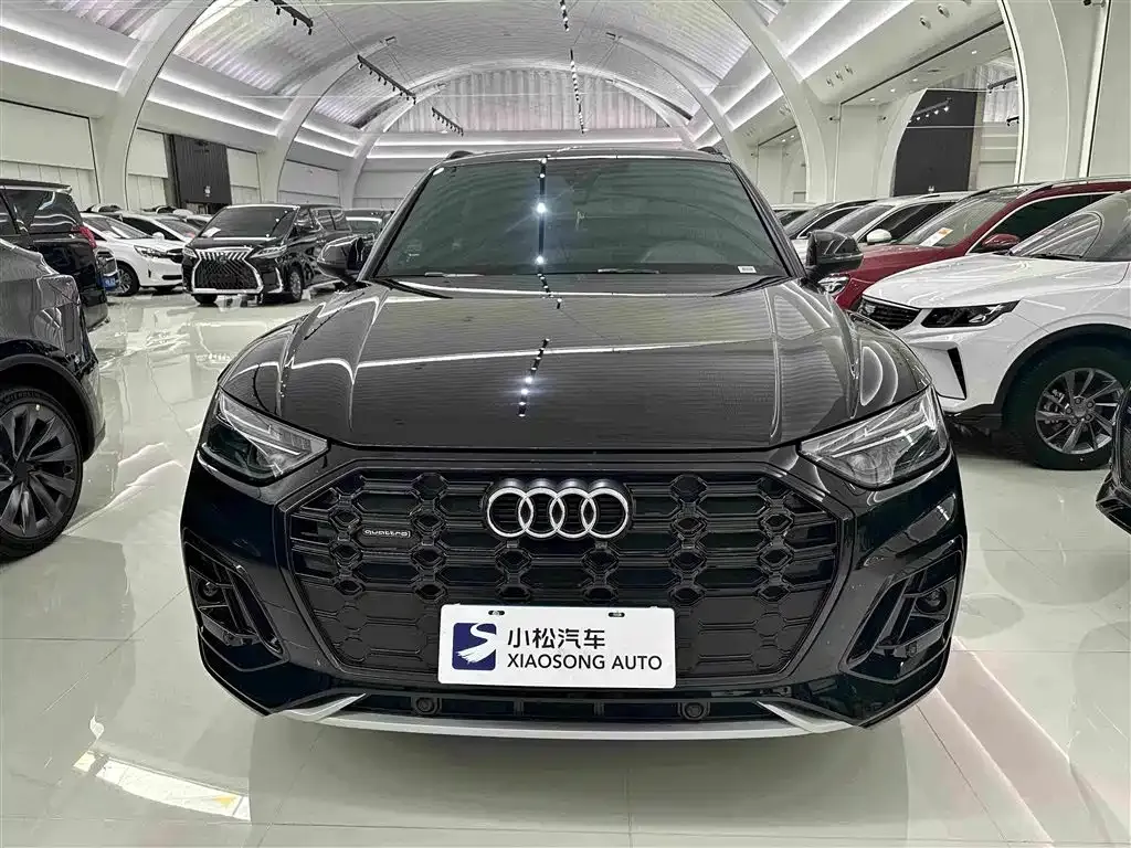 Audi Q5L — фото 2