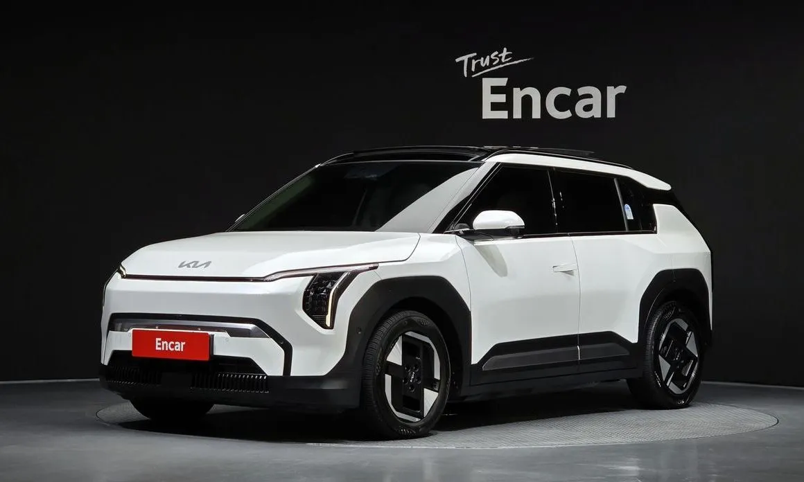 Kia EV3 — фото 1