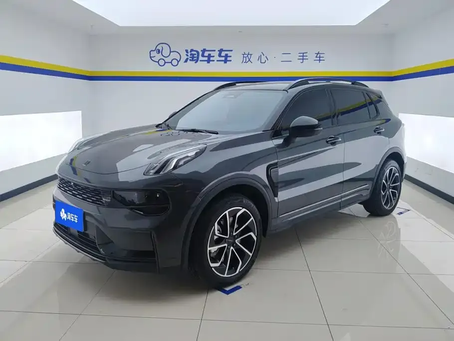 Lynk & Co 01 EM-P — фото 1