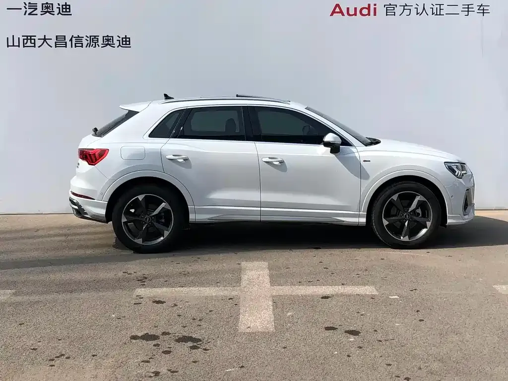 Audi Q3 — фото 3