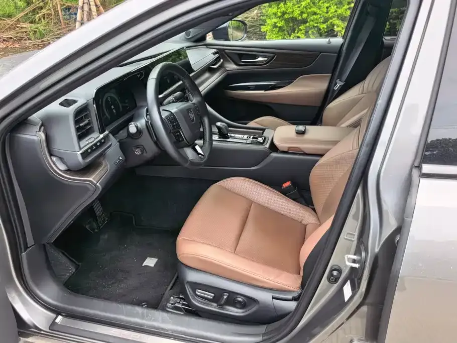 Toyota Crown (Import) — фото 4