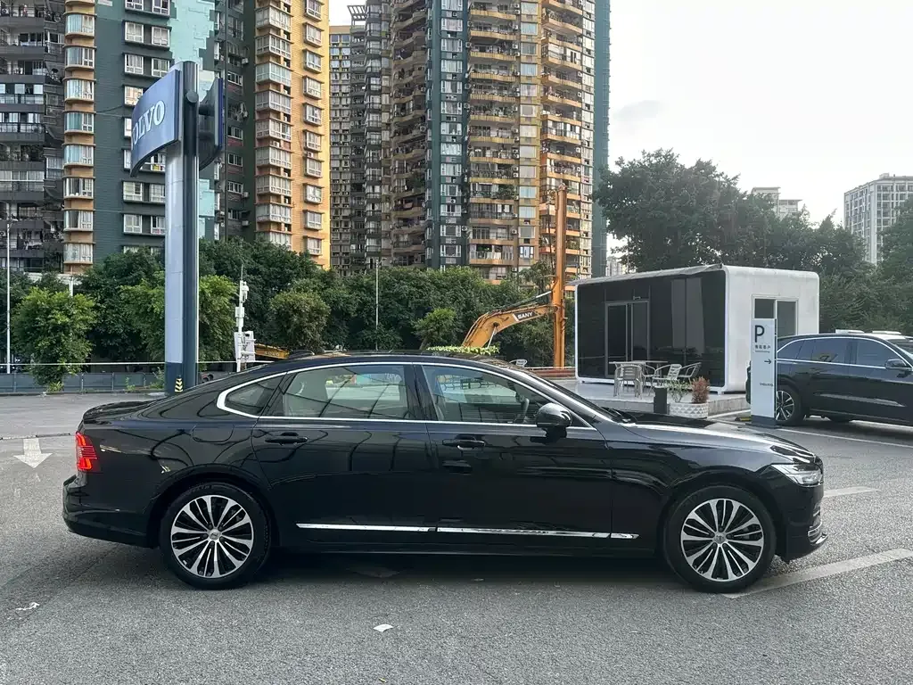 Volvo S90 — фото 5