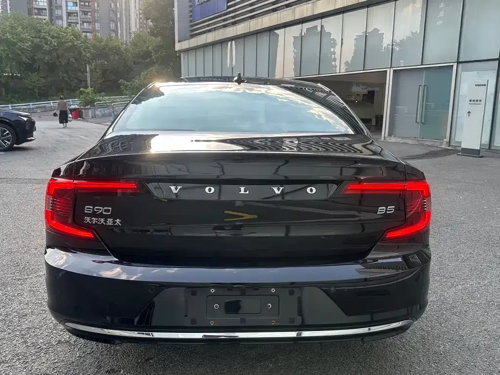 Volvo S90 — фото 2