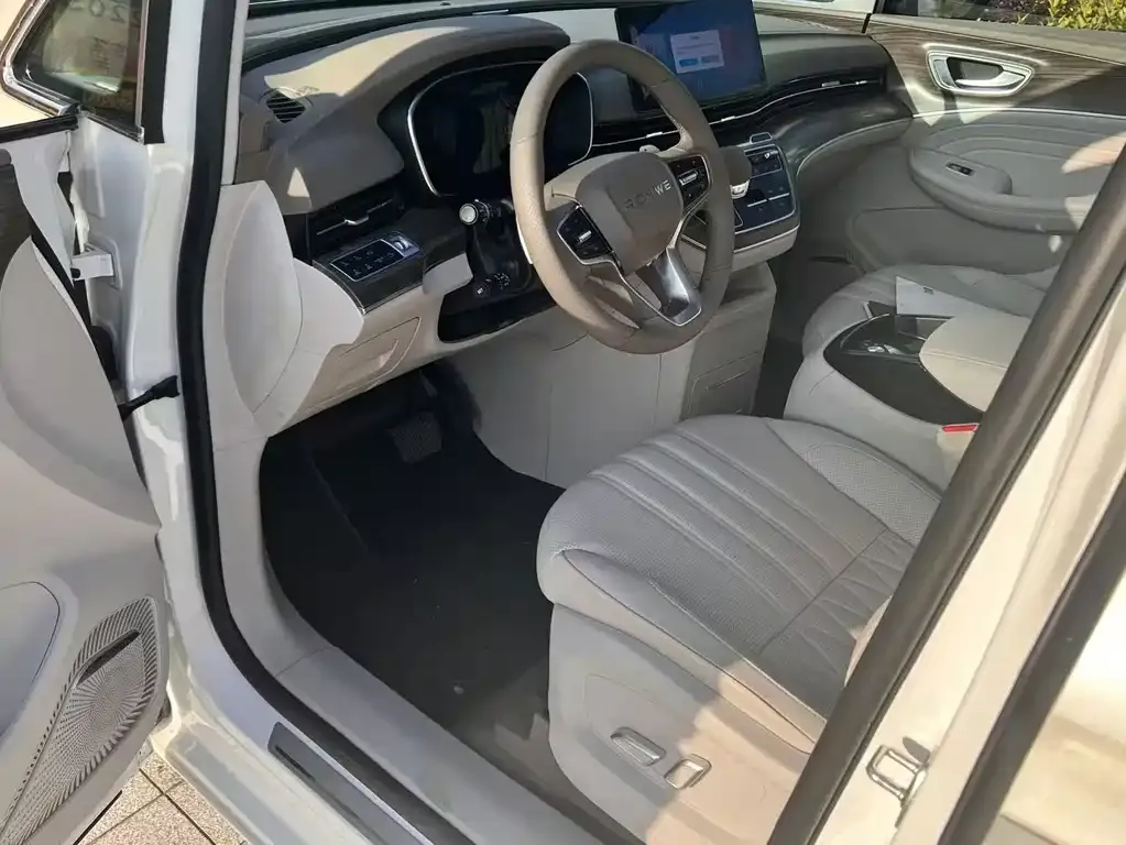 Roewe iMAX8 — фото 6