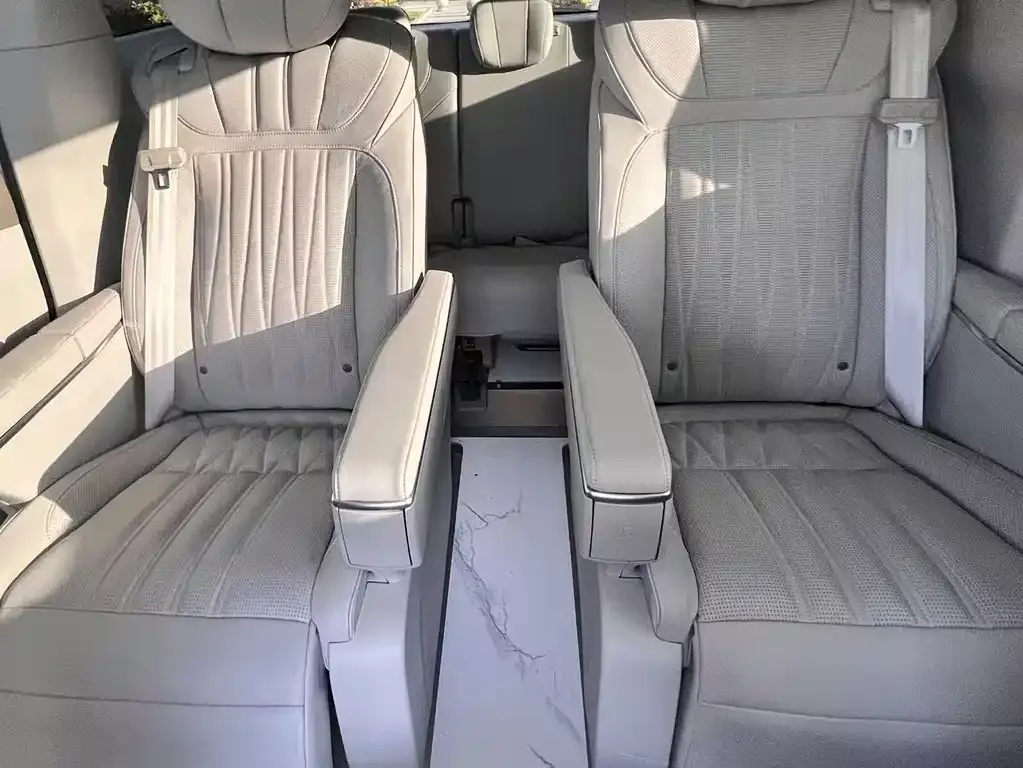 Roewe iMAX8 — фото 7
