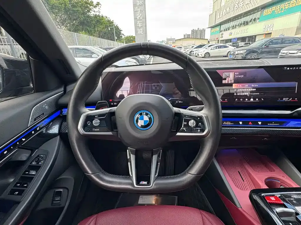 BMW i5 — фото 5