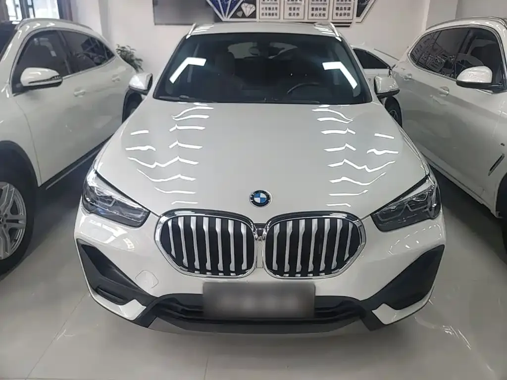 BMW X1 — фото 10