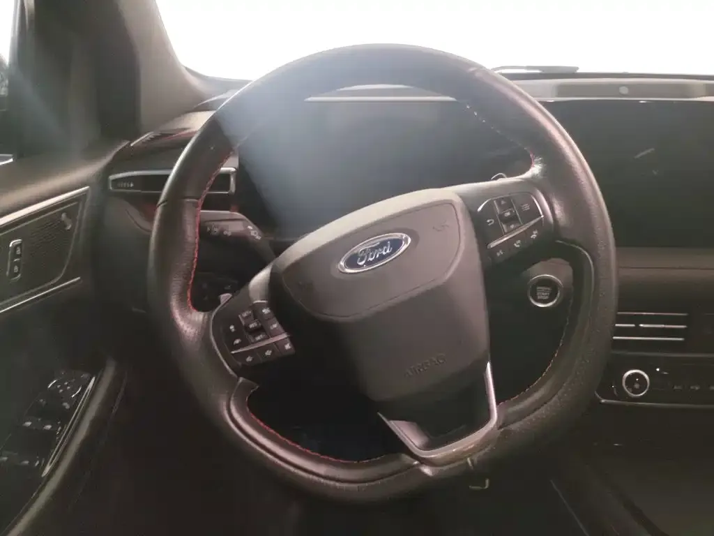 Ford Edge — фото 3