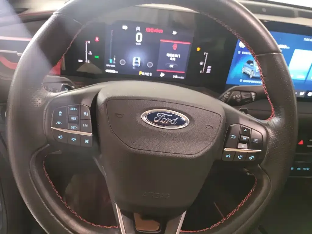 Ford Edge — фото 9
