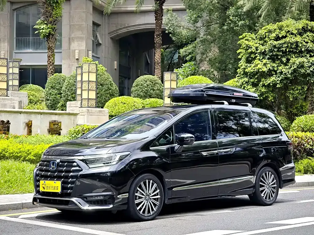 Honda Elysion — фото 1