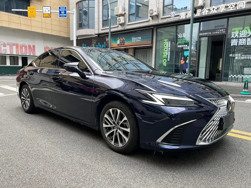 Lexus ES — фото 3