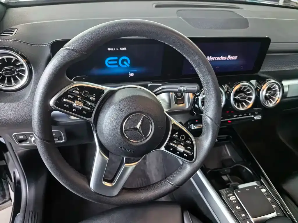Mercedes-Benz EQB — фото 6