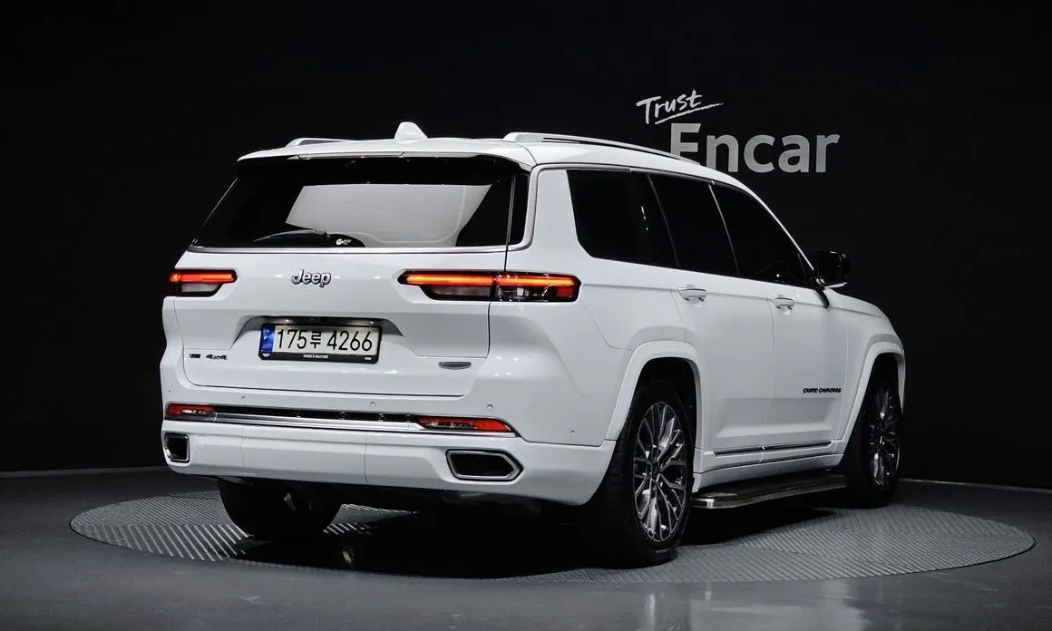 Jeep Cherokee — фото 2