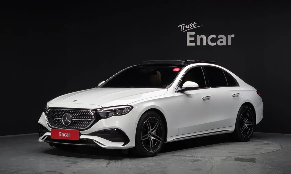 Mercedes-Benz E-Class — фото 1