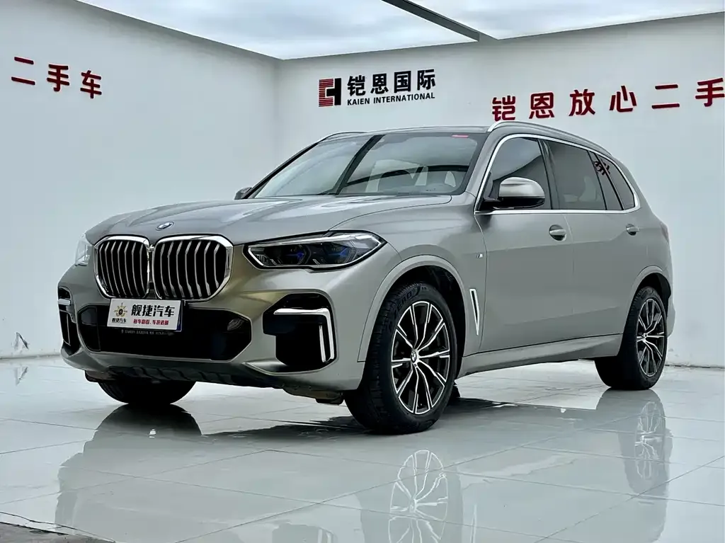 BMW X5 — фото 1