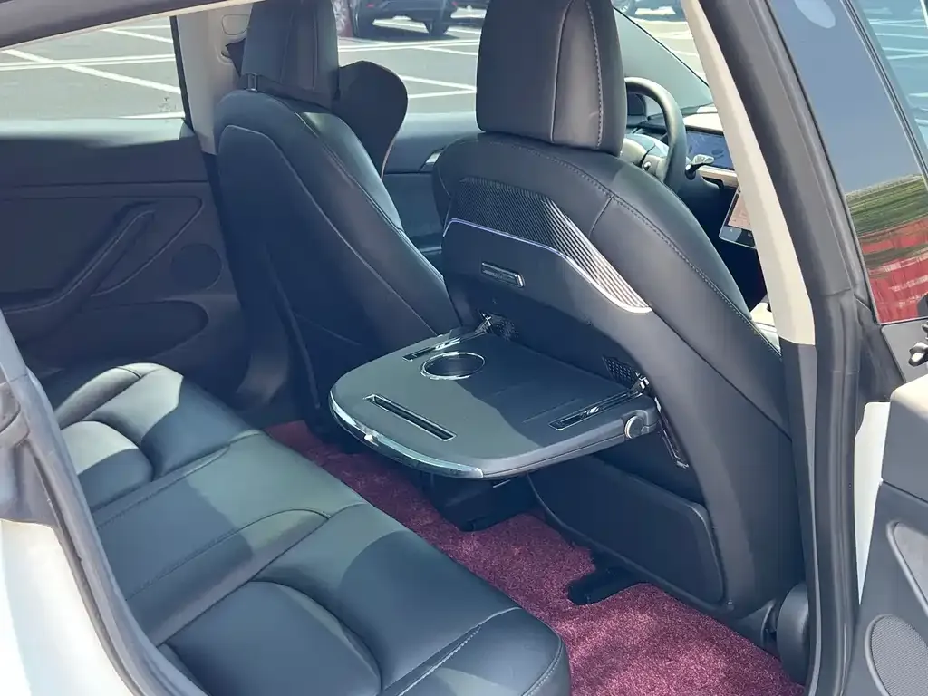 Tesla Model 3 — фото 3