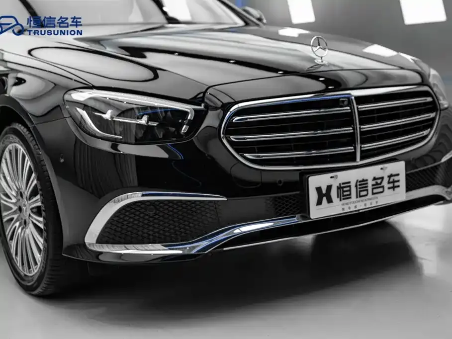 Mercedes-Benz E-Class — фото 9