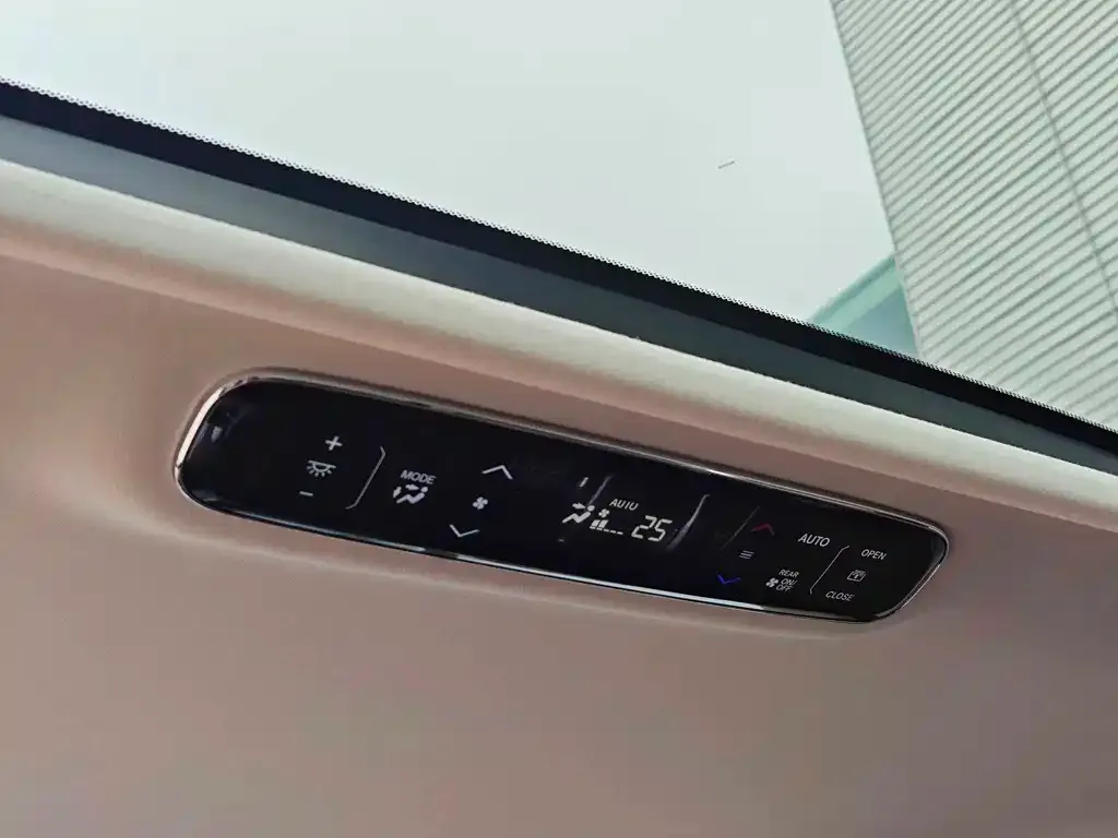 Honda Odyssey — фото 10