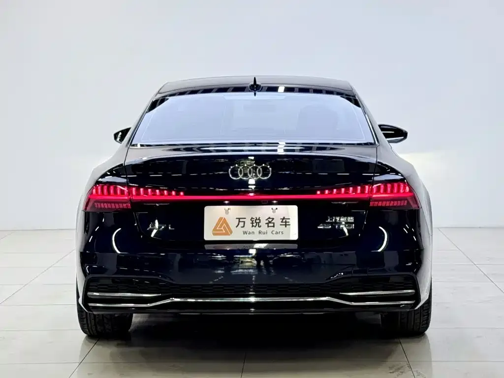 Audi A7L — фото 2