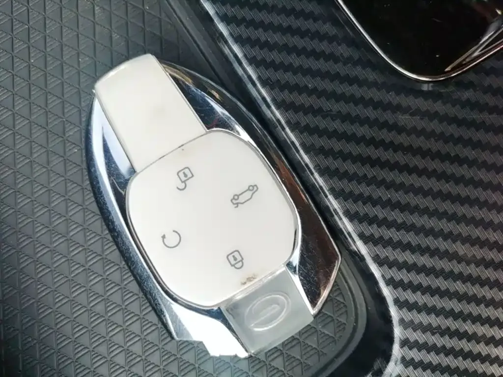 GAC Motor Shadow Leopard — фото 10