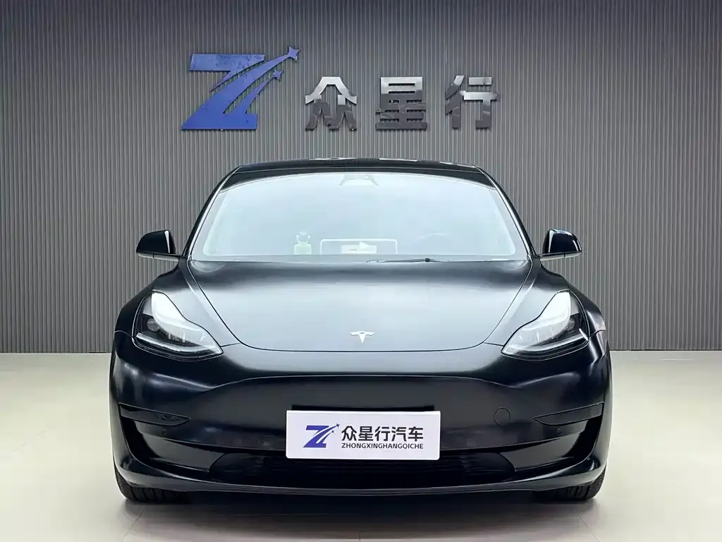 Tesla Model 3 — фото 5